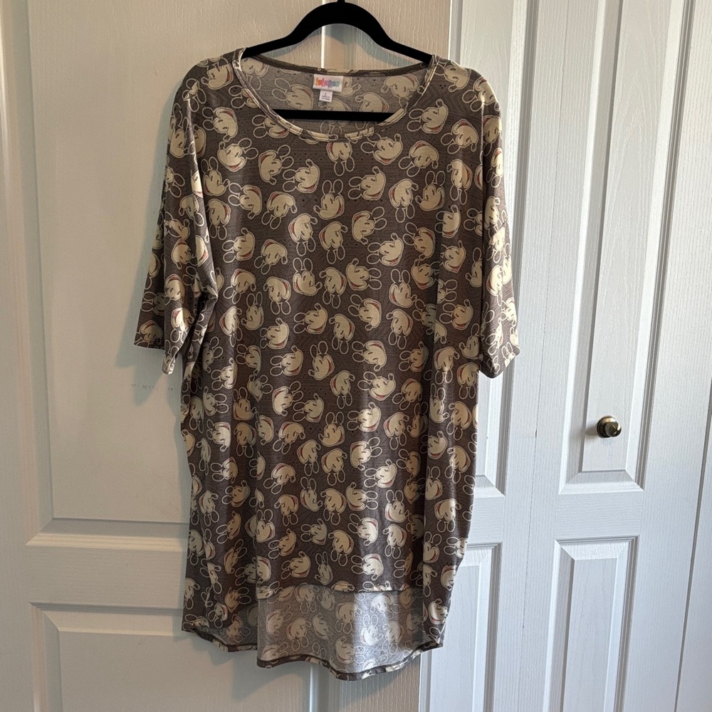 LuLaRoe Disney Irma Gray and Cream Short Sleeve Top EUC